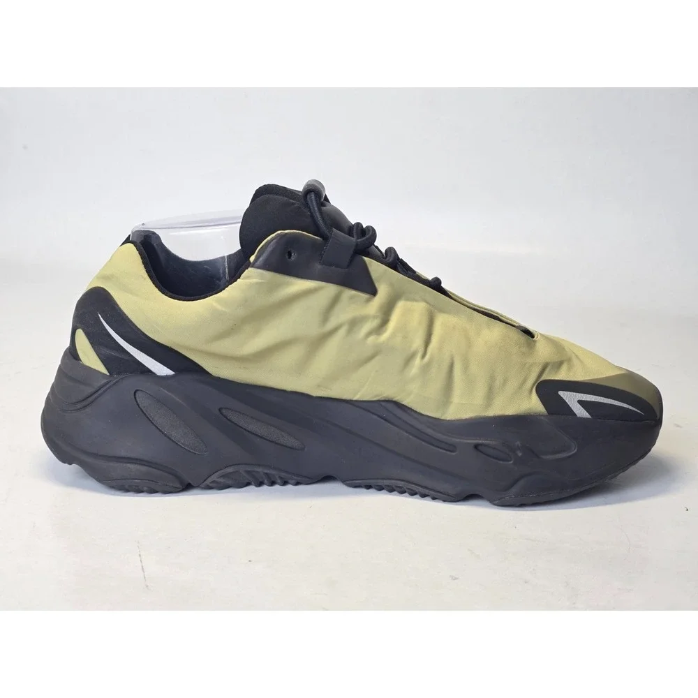 Adidas Yeezy 700‎ MNVN Men's Sneakers Size 8 Green Black Resin Boost Shoes